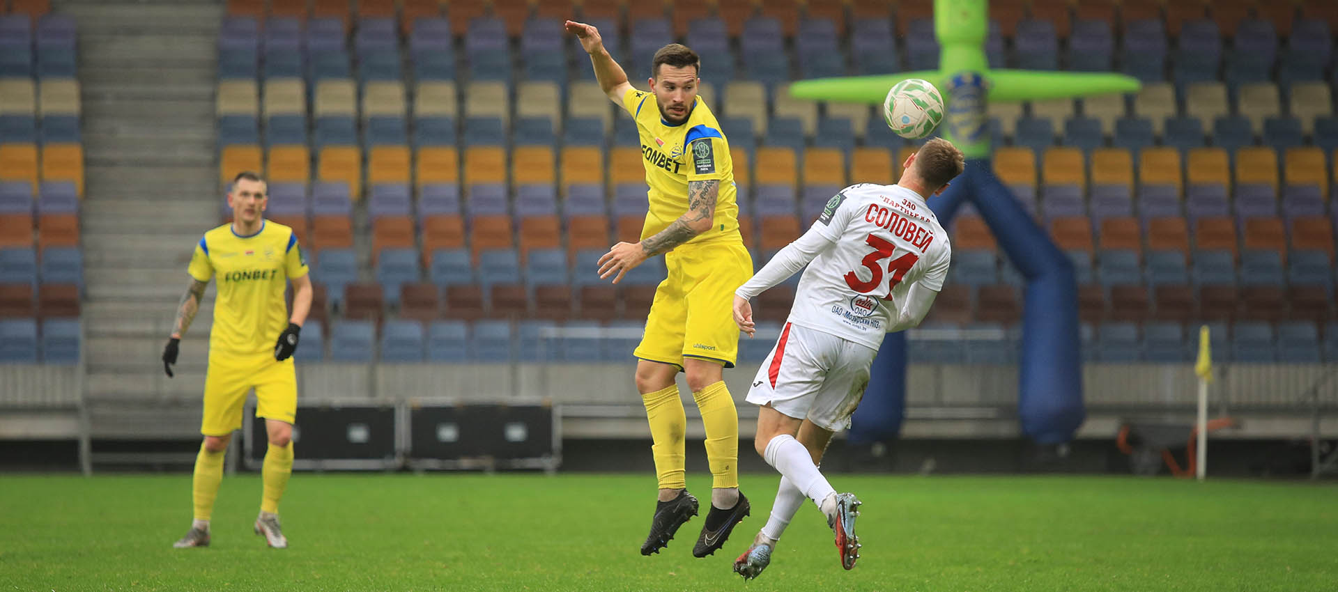 Илья Ращеня и Артем Рахманов продлили контракты с БАТЭ