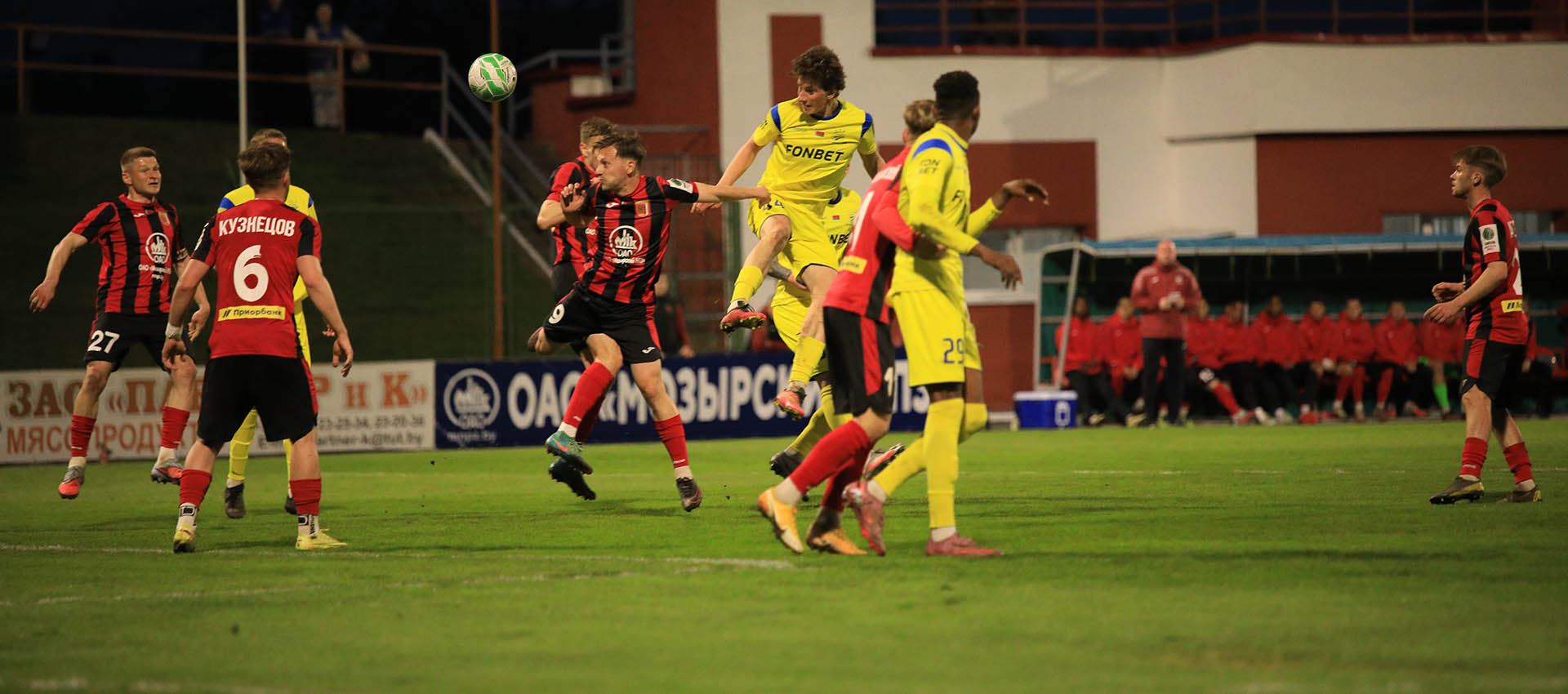 Побеждаем "Славию" в первом матче 1/2 финала Кубка Беларуси